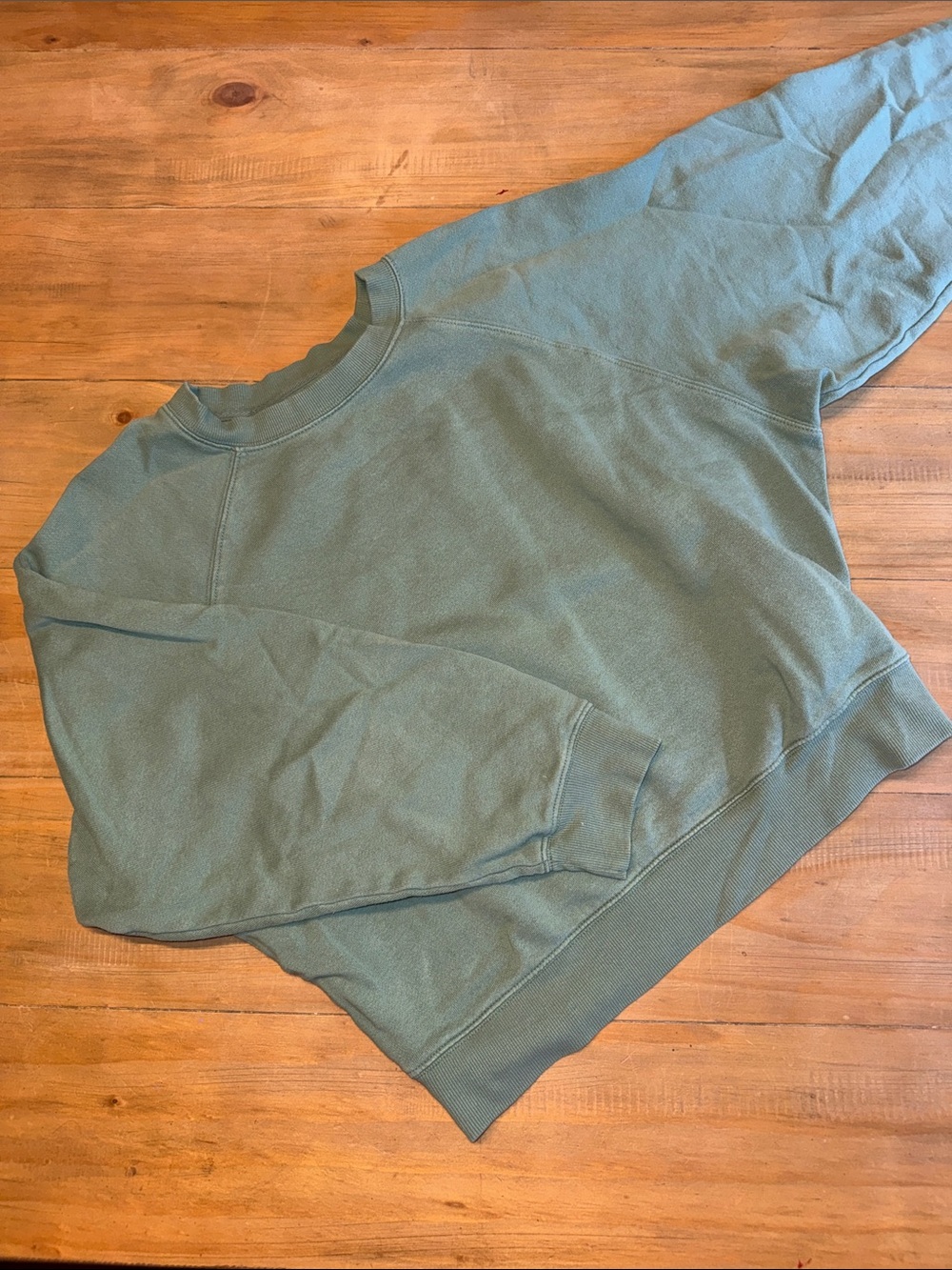 Old Navy Women's Crewneck Sweatshirt in Sage Green